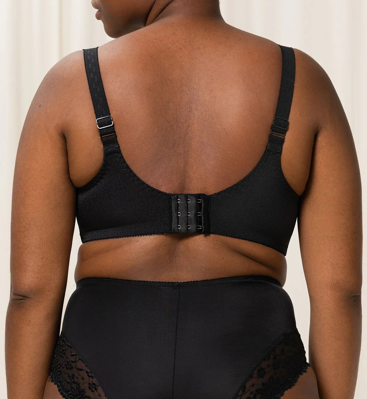 TRIUMPH LADY FORM