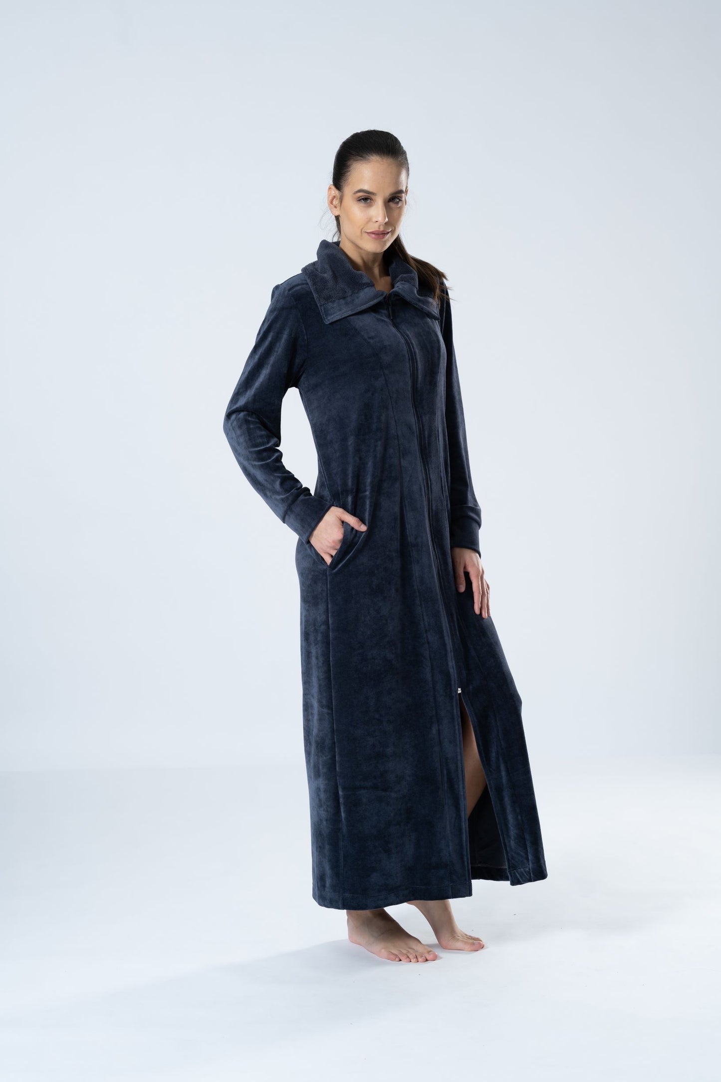 BELMANETTI - ASPEN LONG ZIP UP BAMBOO VELOUR ROBE