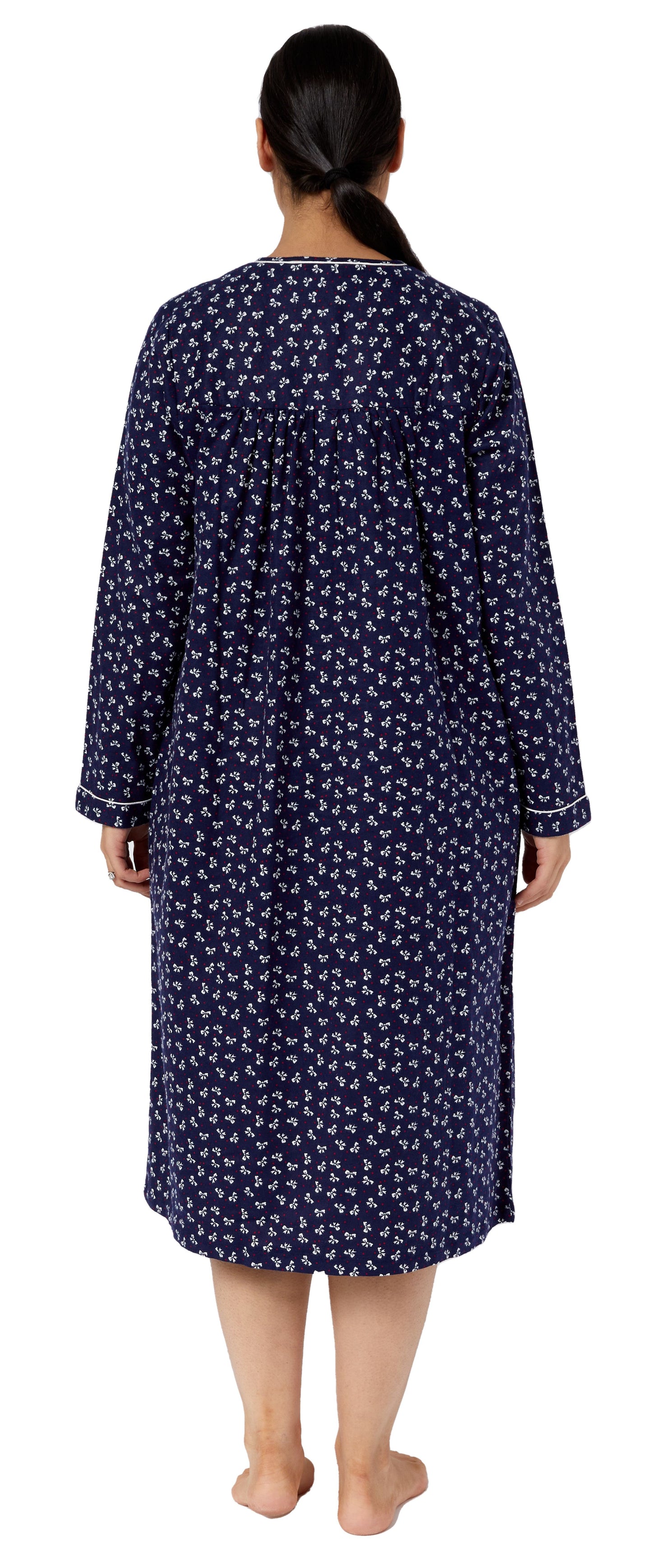 SHRANK - FLANNELETTE BOWS PLEATED MID LENGTH NIGHTIE