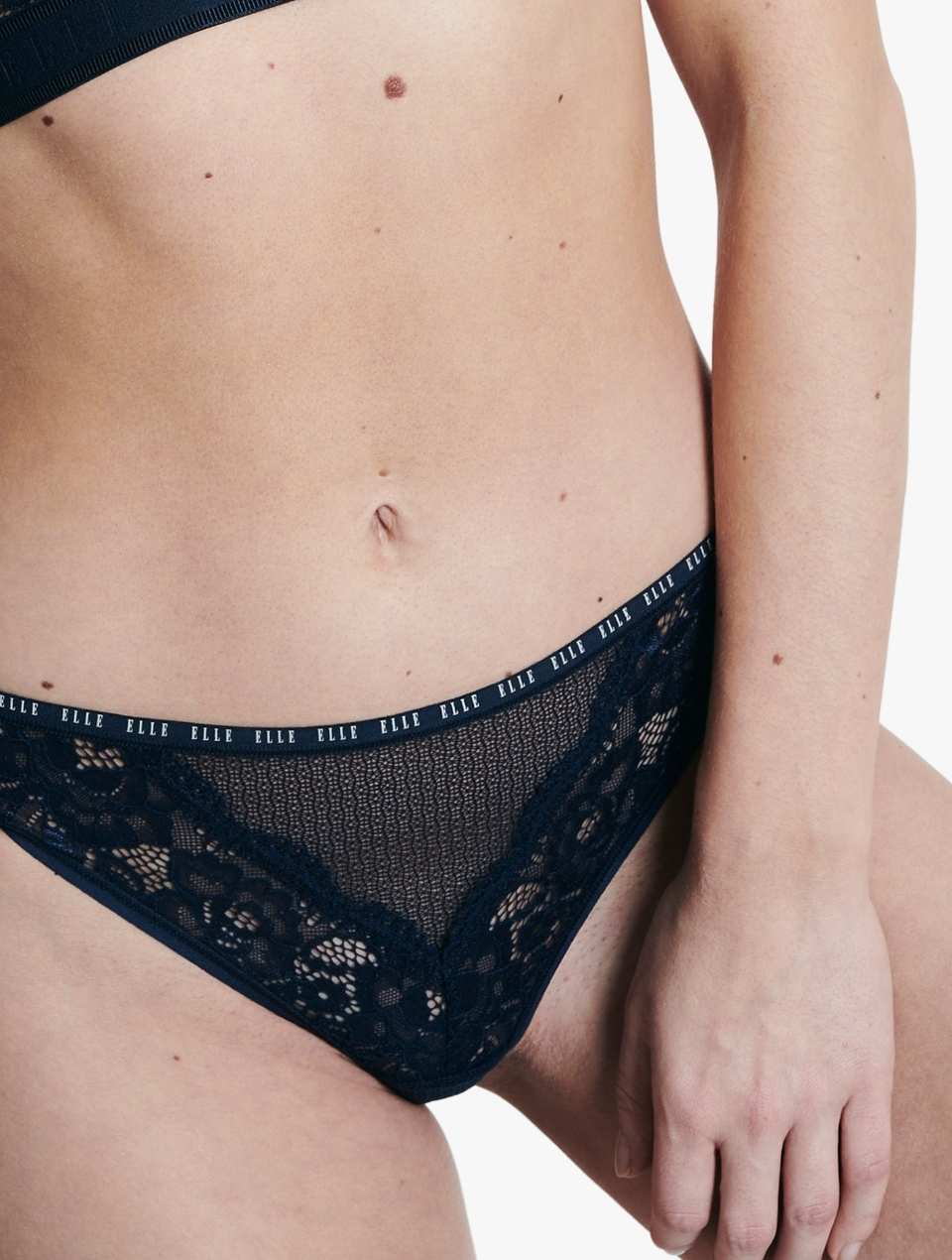 ELLE - 24-7 - LACE NO VPL BRAZILLIAN BRIEF