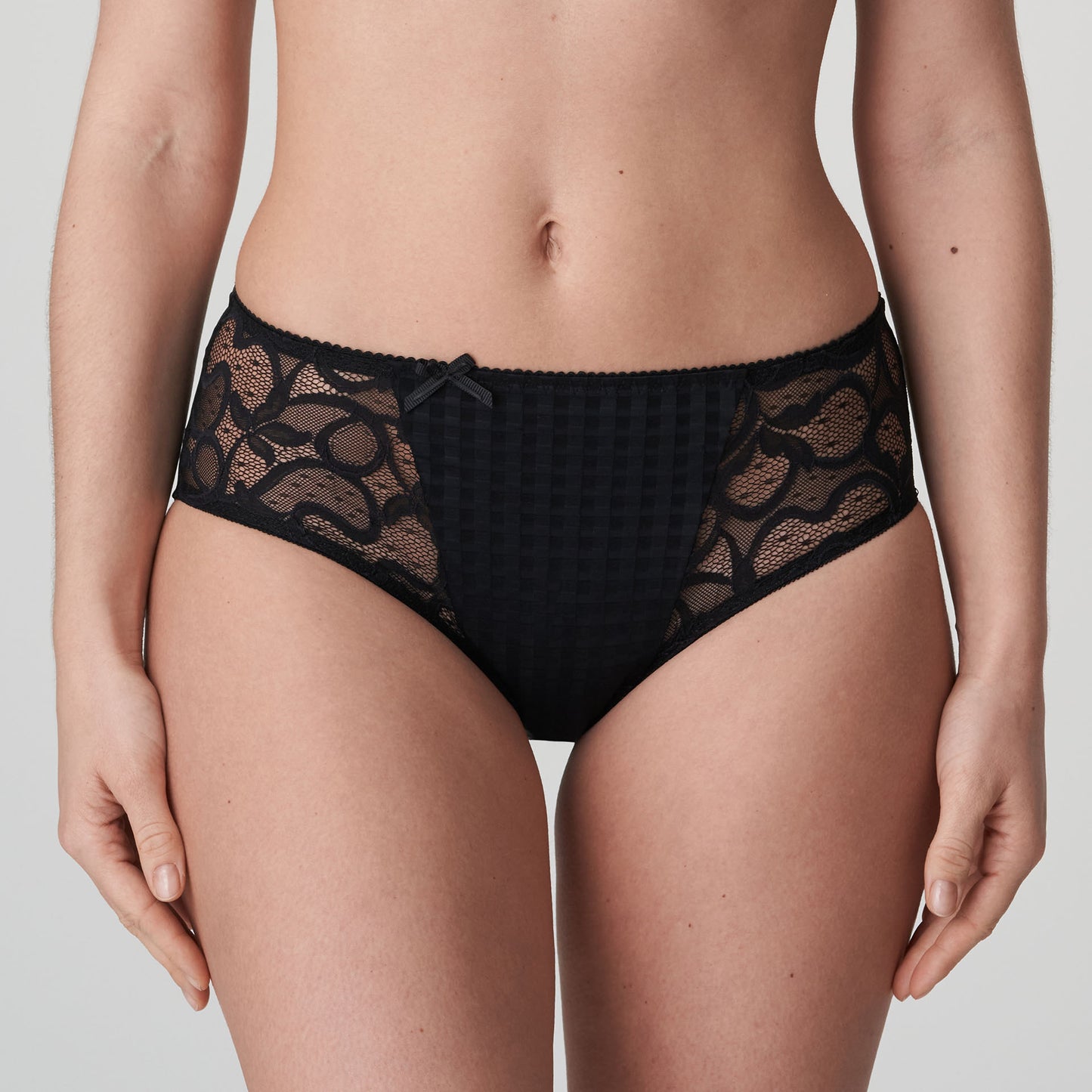PRIMA DONNA - MADISON BRIEF