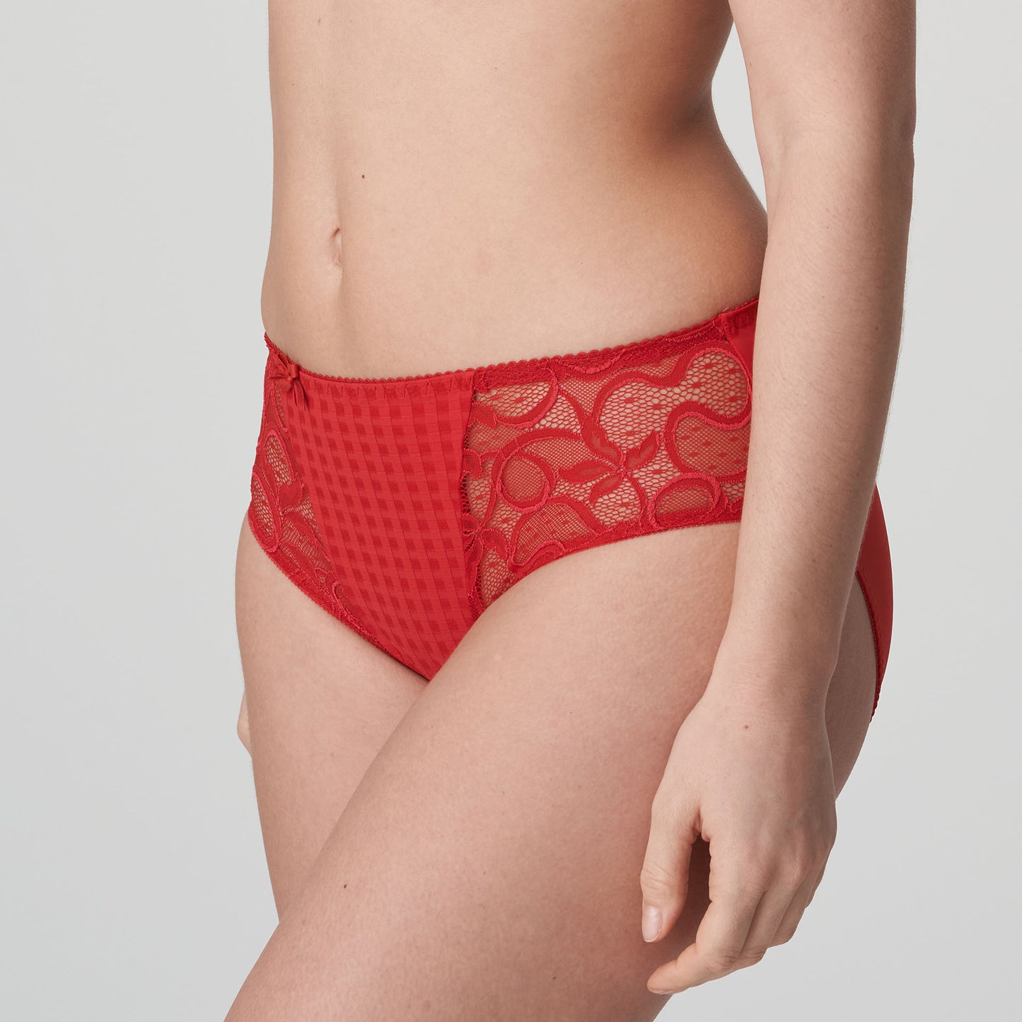 PRIMA DONNA - MADISON BRIEF
